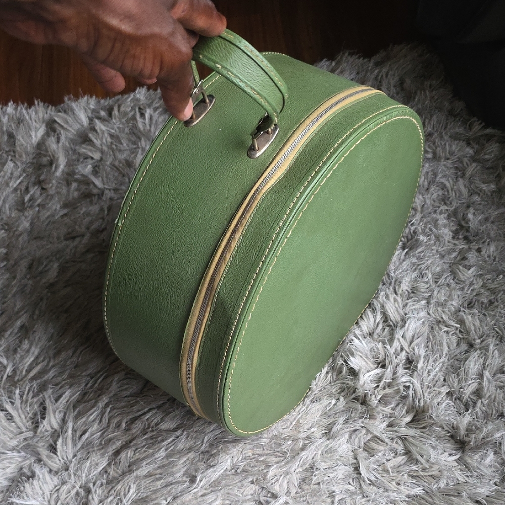 Green Round Hat Box